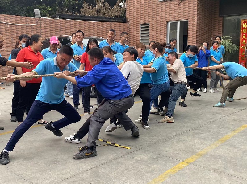 2、包裝隊使勁.jpg
